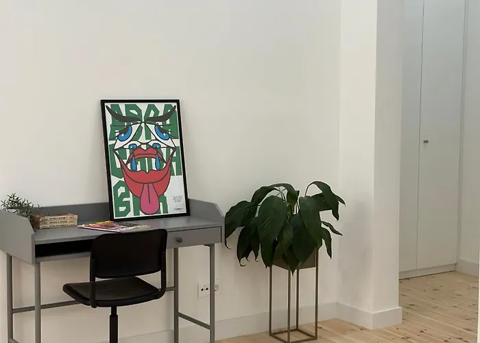 Modern Bedroom In